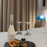 Ira - ηρα Hotel 4*
