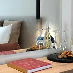 Ira - ηρα Hotel