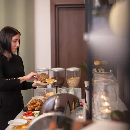 Ξενοδοχείο Ira - ηρα