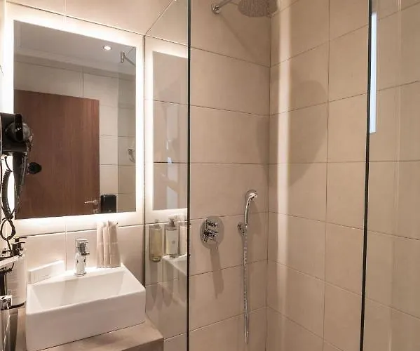 Hotel Ira - ηρα 4*