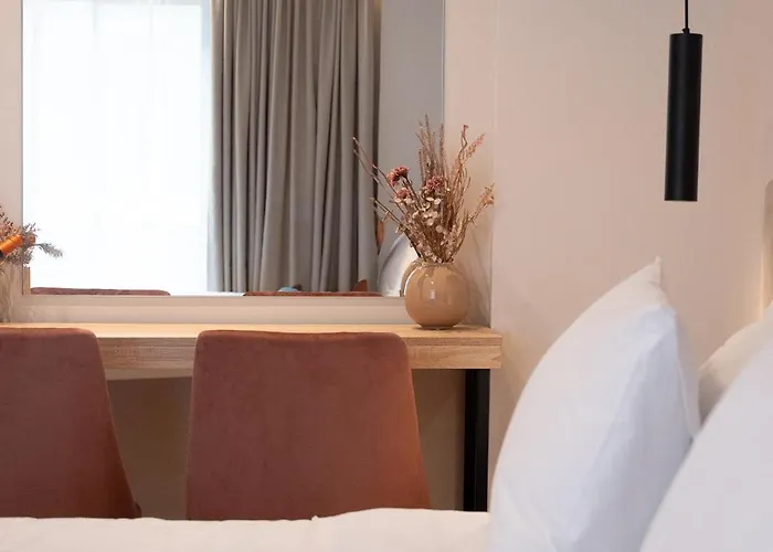 Ira - ηρα Otel 4*