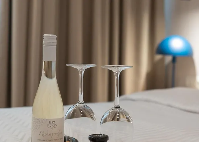 Ira - ηρα Hotel 4*